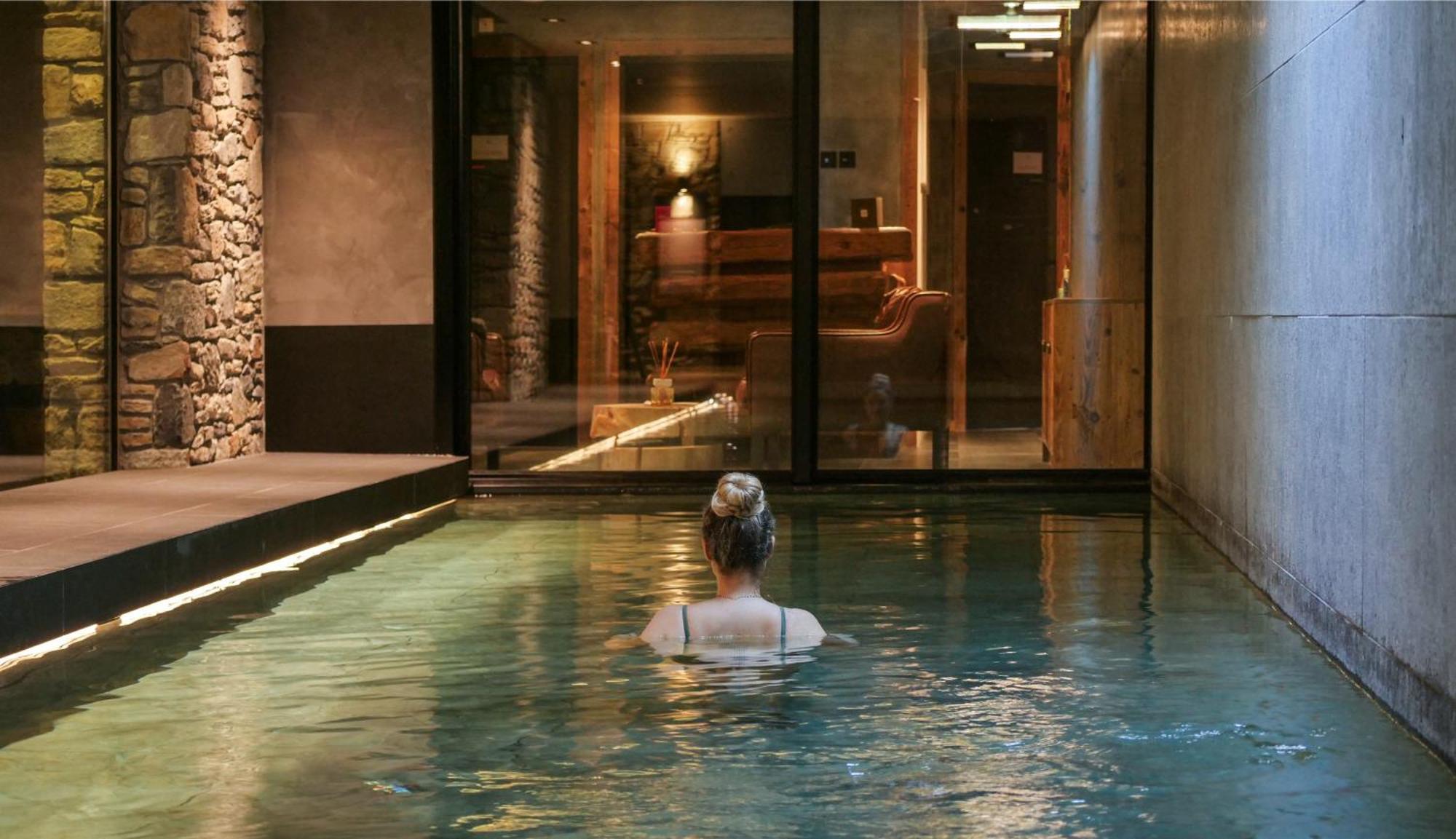 M De Megeve Hotel Exterior photo